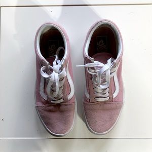 Pink converse- women’s